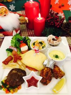 12 1 25 目でも楽しめお腹も満足 クリスマスランチ Web限定の割引特典あります カフェ リゾート ディレタント 記事 軽井沢観光協会公式ホームページ Karuizawa Official Travel Guide